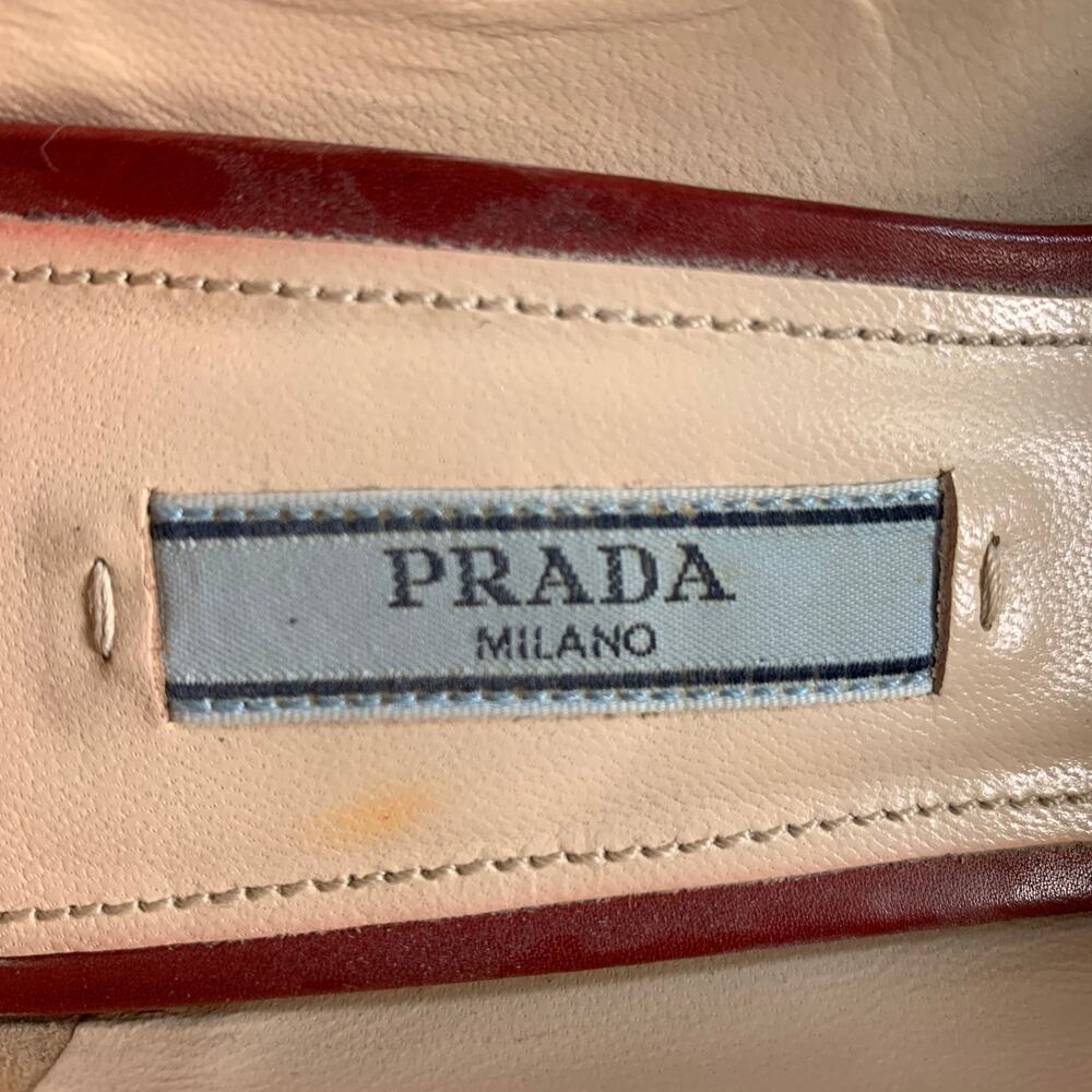 PRADA Size 8 Red Leather Kitten Heel Pointed Toe Pumps - Picture 7 of 11